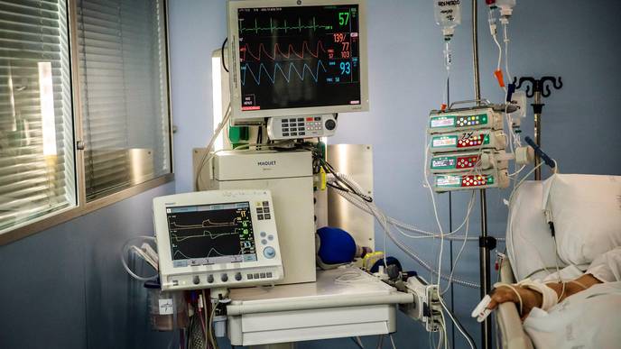 Why Are Some Doctors Moving Away from Ventilators for COVID-19 Patients?
