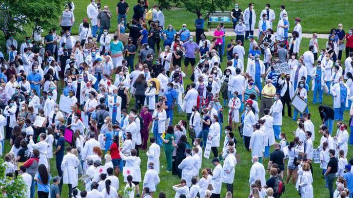 Doctors Join the Protests in Support of Black Lives, Calling Racism a Health Crisis