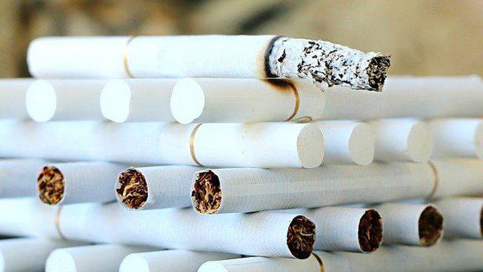 NJ Defends Decision to Give Smokers Vaccine Access Before General Public