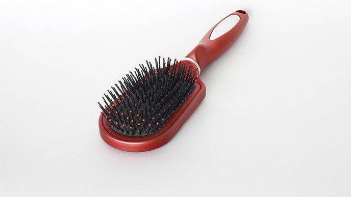 People Experiencing Hair Loss Related to COVID-19 Pandemic