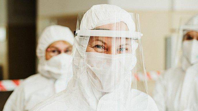 COVID-19 Patients Survive in-Hospital Cardiac Arrest at Pre-Pandemic Rates